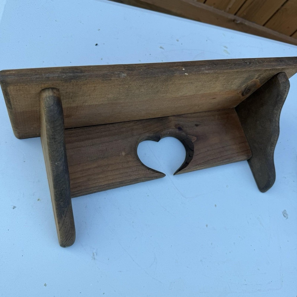 VTG Wooden 16" Heart Cut Out Shelf‎